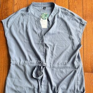 Elegant Women's grey/Blue Button-Up Blouse size L